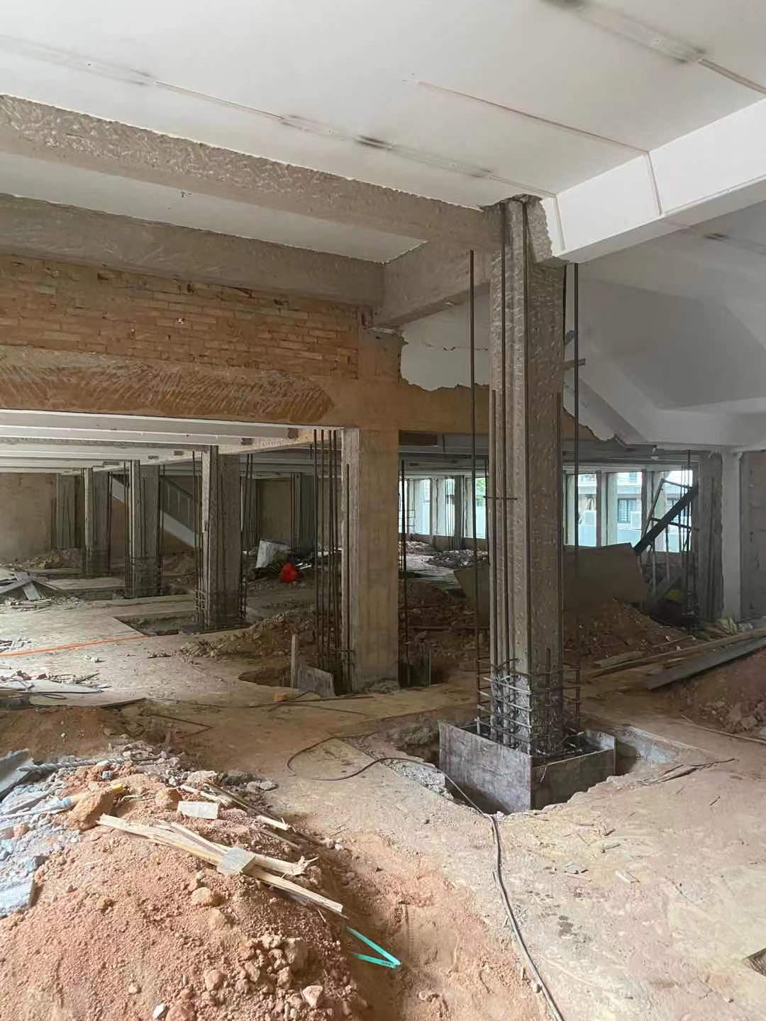 路面起皮，，脱皮要怎么才华阻止？？