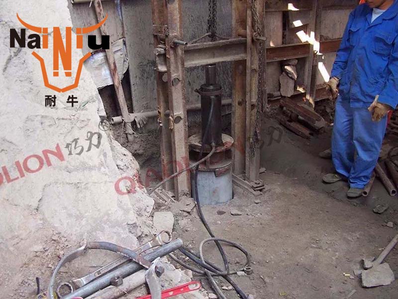 高强混凝土为什么要选用硅酸盐水泥或通俗硅酸盐水泥？？？？？（二）