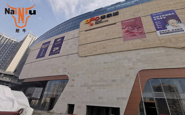 大发500瓷砖胶使用应该注重些什么问题呢？？？？